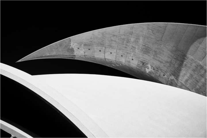 „Language of Forms – Auditorio"